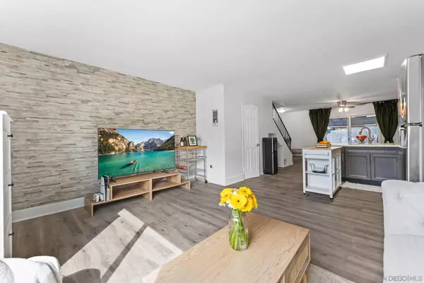 Spring Valley, CA 91977,445 Ridgeway Ct