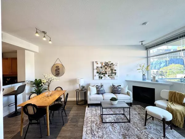 San Diego, CA 92103,475 Redwood #204