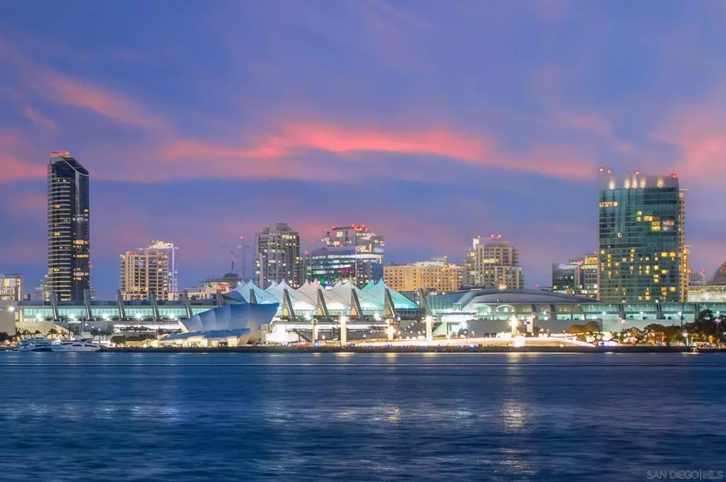 Coronado, CA 92118,909 1st St