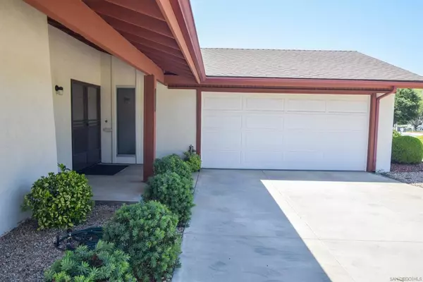 San Diego, CA 92128,16734 Bernardo Oaks Dr