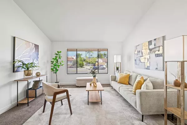 Carlsbad, CA 92009,2711 Levante St