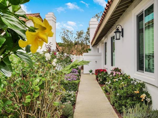 Oceanside, CA 92056,4744 AGORA WAY