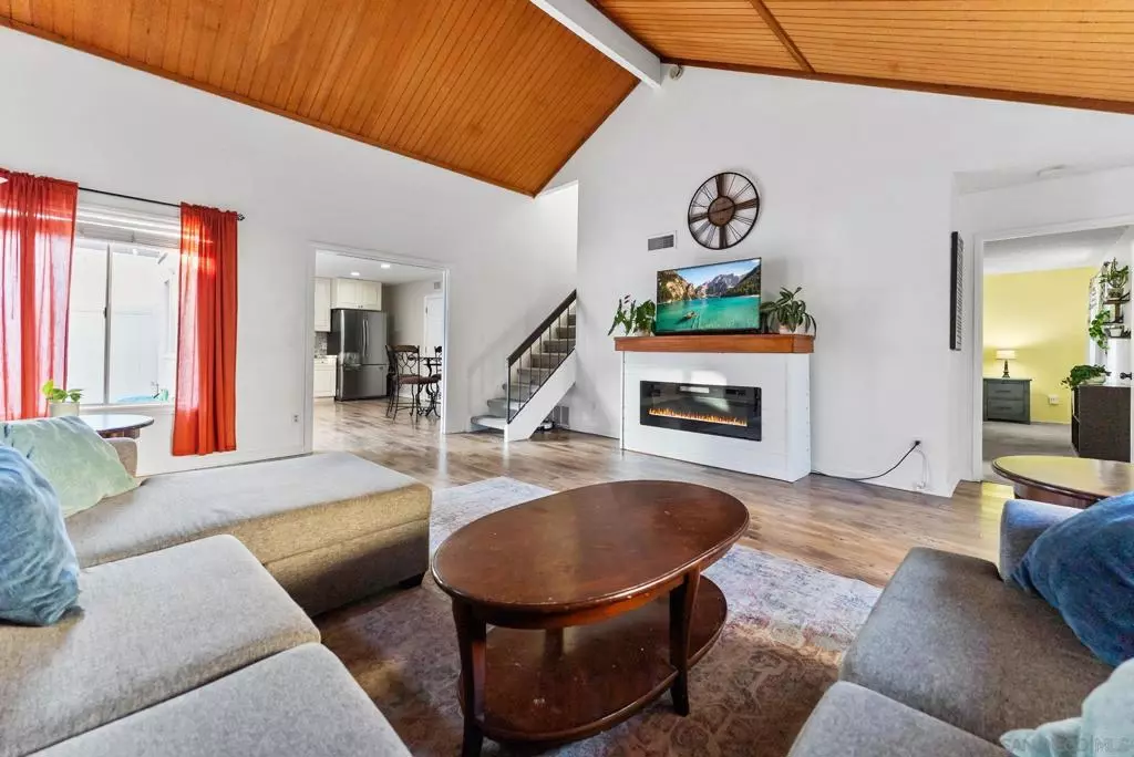 San Diego, CA 92139,6811 Parkside Avenue