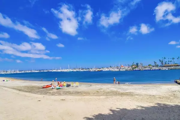 San Diego, CA 92106,2915 Lawrence Street #9