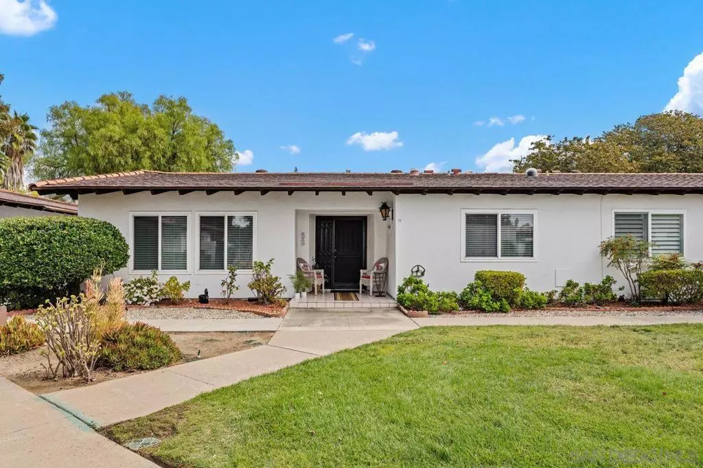 San Diego, CA 92128,16533 Caminito Vecinos #52