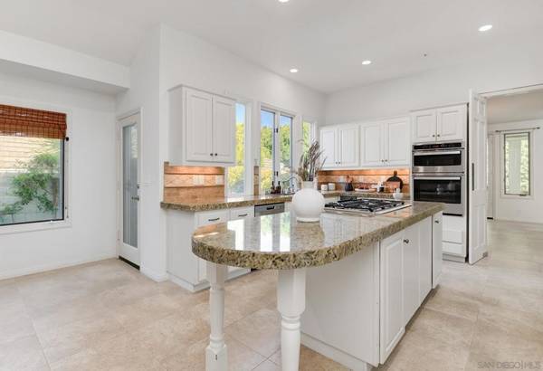 San Diego, CA 92130,14231 Fox Run Row