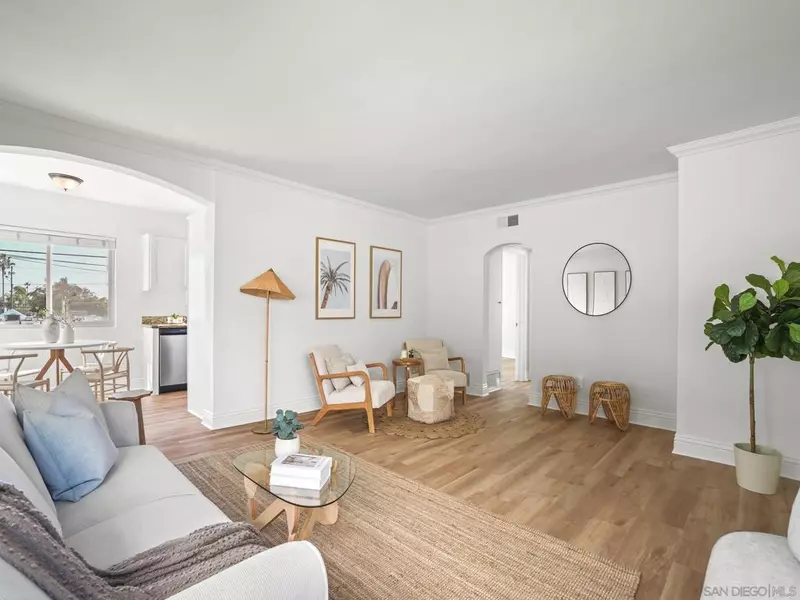 1361 Felspar St #7, San Diego, CA 92109