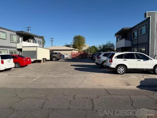 Calexico, CA 92231,700 Blair