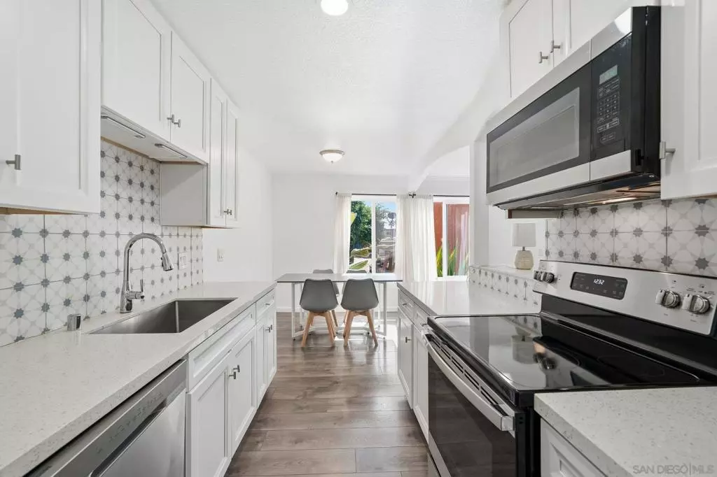 San Diego, CA 92105,1687 Pentecost Way #4