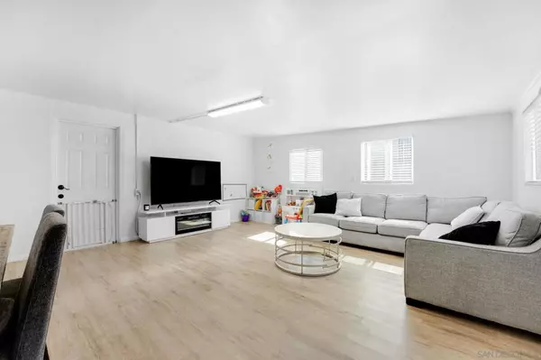 El Cajon, CA 92020,1288 Avocado Ave