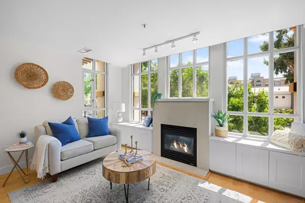 700 W Harbor Dr #202, San Diego, CA 92101