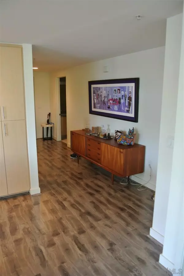 San Diego, CA 92103,3812 Park Blvd #202