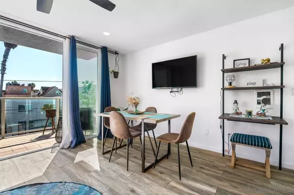 San Diego, CA 92109,725 Redondo Ct #21