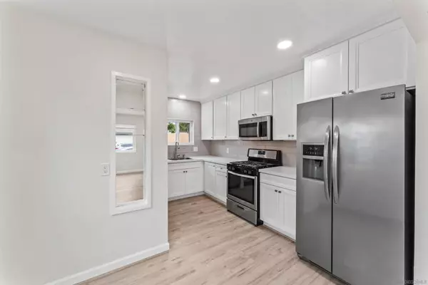 Escondido, CA 92025,120 N Elm St