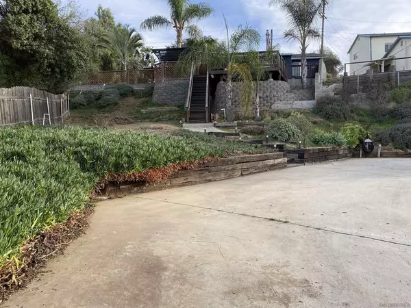 El Cajon, CA 92021,238 Lilac Dr