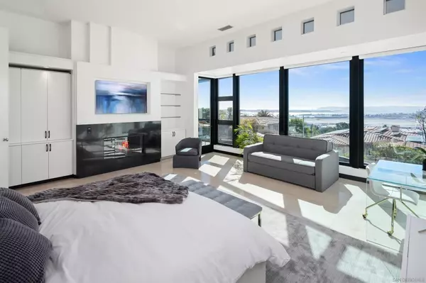 3515 Union St, San Diego, CA 92103