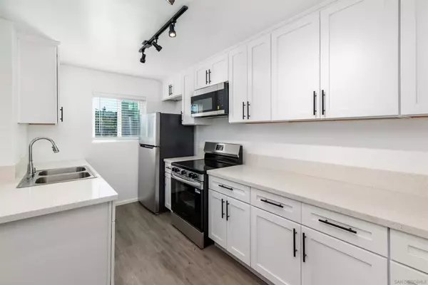 6738 University Avenue, San Diego, CA 92115