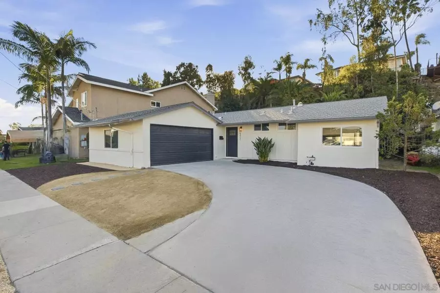 6272 S Lake Ct, San Diego, CA 92119