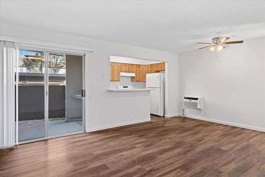 8069 Caminito De Pizza #F, San Diego, CA 92108