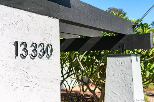 Poway, CA 92064,13330 Canyon Back Ln