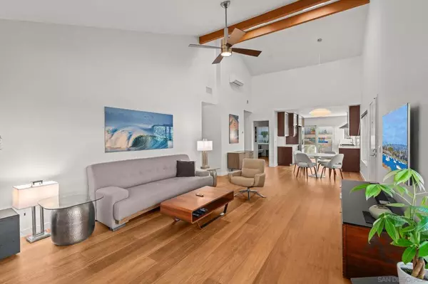 La Jolla, CA 92037,8222 Caminito Modena