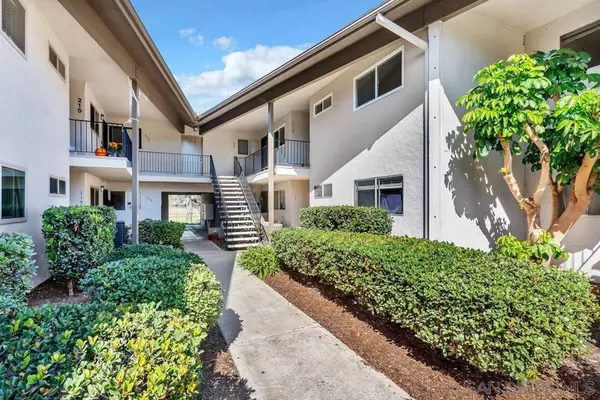 Bonita, CA 91902,4095 Bonita Rd #218