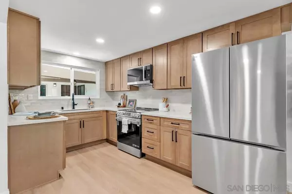 Bonita, CA 91902,4095 Bonita Rd #218