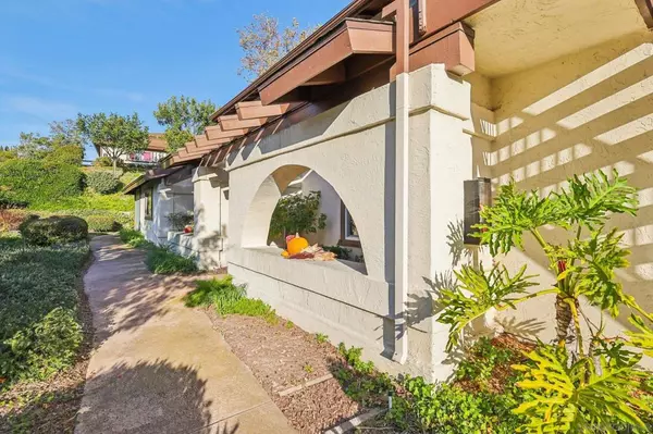 San Diego, CA 92129,9805 Caminito Cuardo