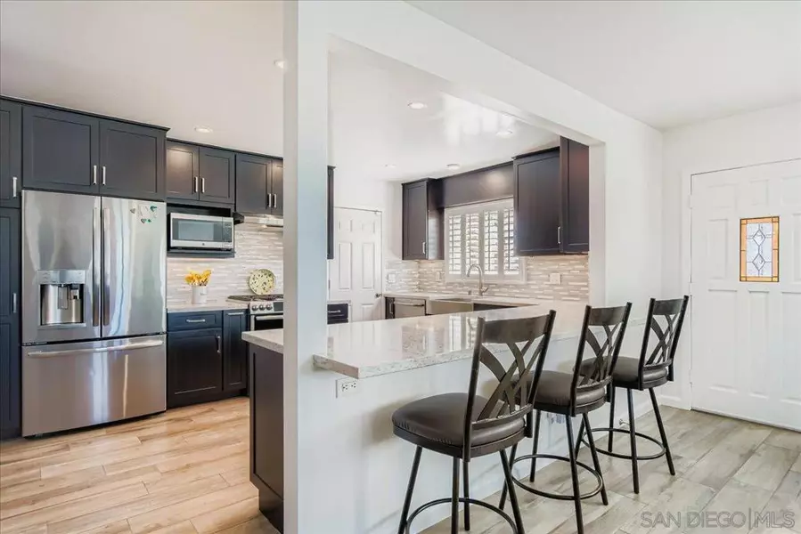 4242 Appleton St, San Diego, CA 92117