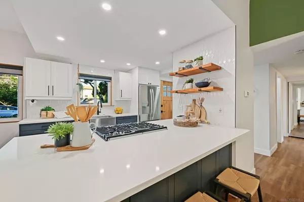 San Diego, CA 92105,3566 51St St