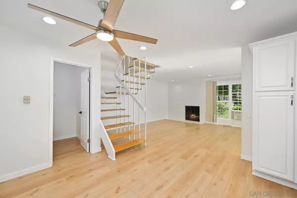 San Diego, CA 92126,10143 Caminito Volar