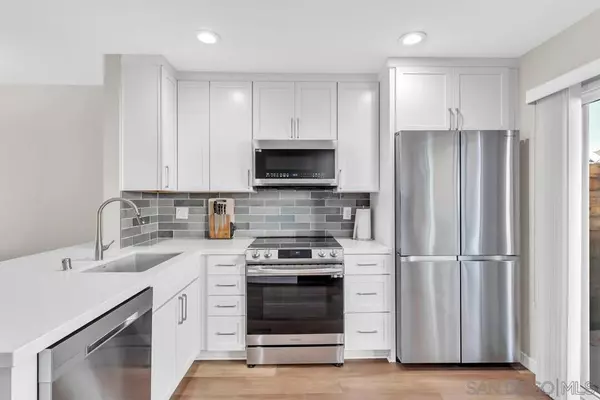 10339 Carefree Dr, Santee, CA 92071