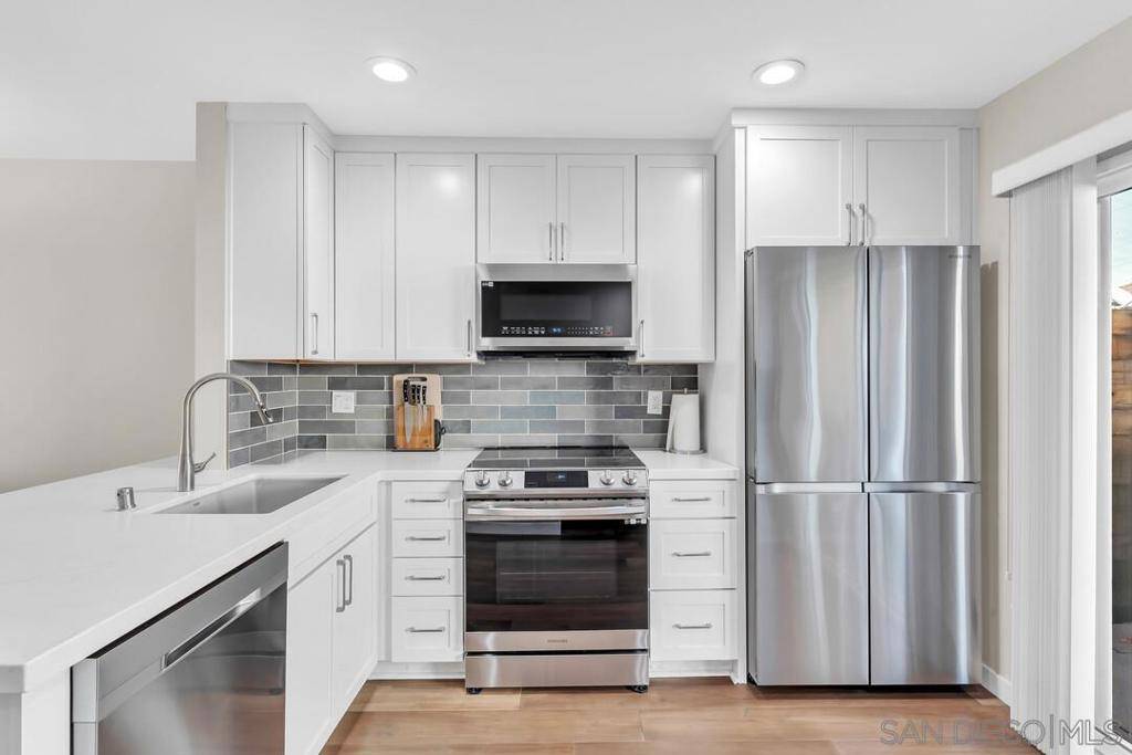 Santee, CA 92071,10339 Carefree Dr