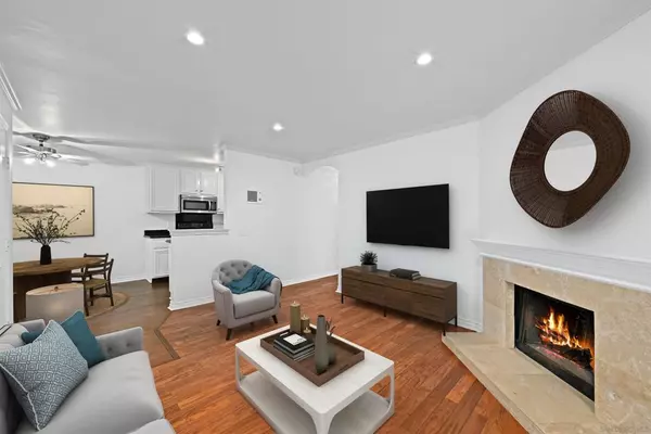 San Diego, CA 92131,9939 Erma Rd #101