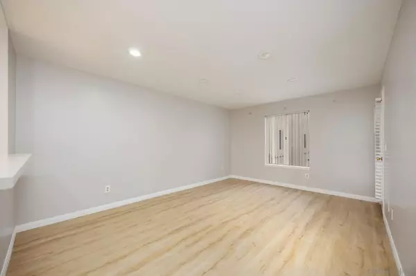 San Diego, CA 92122,3440 Lebon Dr #4217