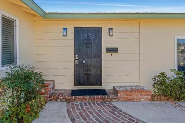 San Diego, CA 92123,2567 Pheasant Drive