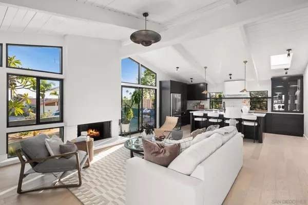 San Diego, CA 92109,2526 Aster St