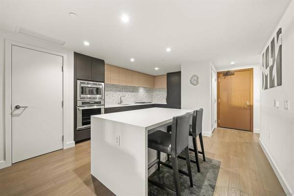 San Diego, CA 92101,1388 Kettner Blvd #2005