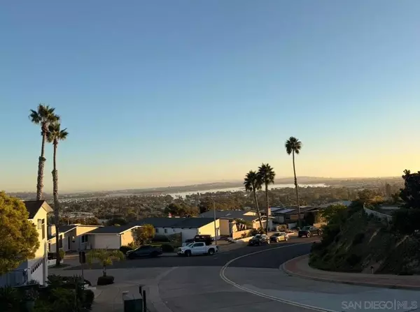 4985 Pacifica, San Diego, CA 92109