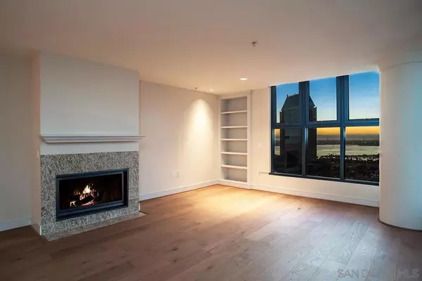 San Diego, CA 92101,645 Front Street #2102