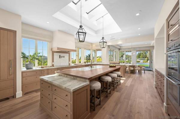 Rancho Santa Fe, CA 92067,14488 Strawberry Rd