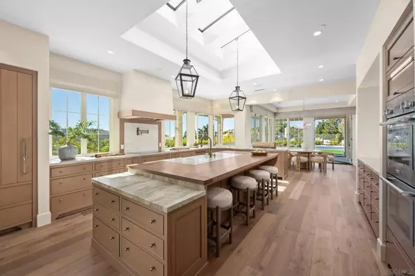 Rancho Santa Fe, CA 92067,14488 Strawberry Rd