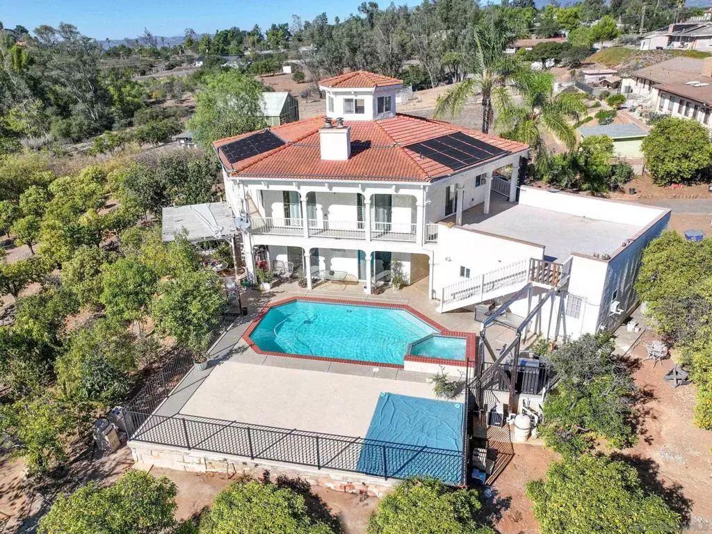 Valley Center, CA 92082,31848 Oak Glen Rd