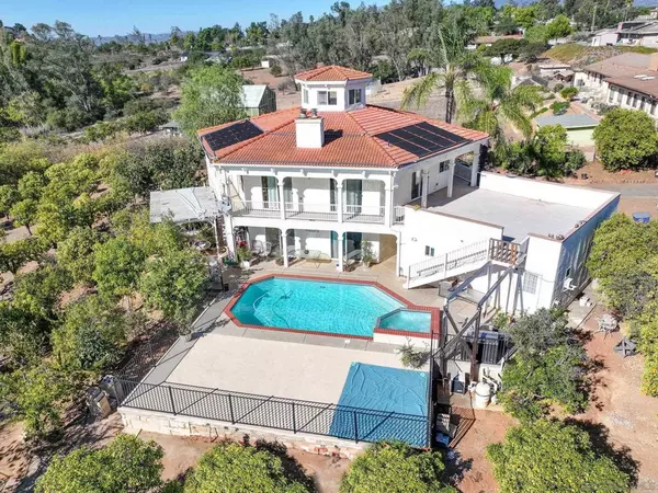 31848 Oak Glen Rd, Valley Center, CA 92082