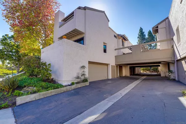 La Jolla, CA 92037,8430 Via Sonoma #49