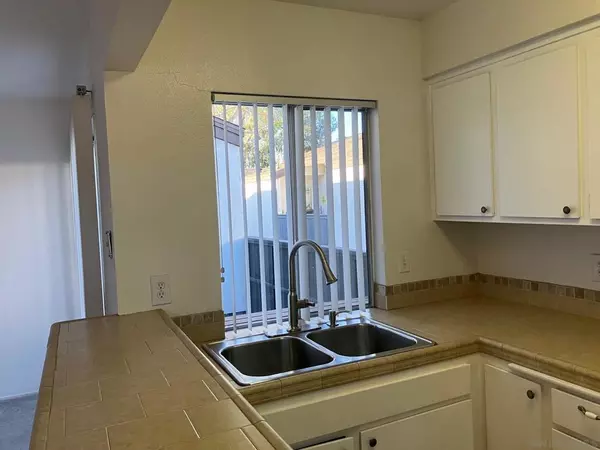 San Diego, CA 92108,1361 Caminito Gabaldon #D