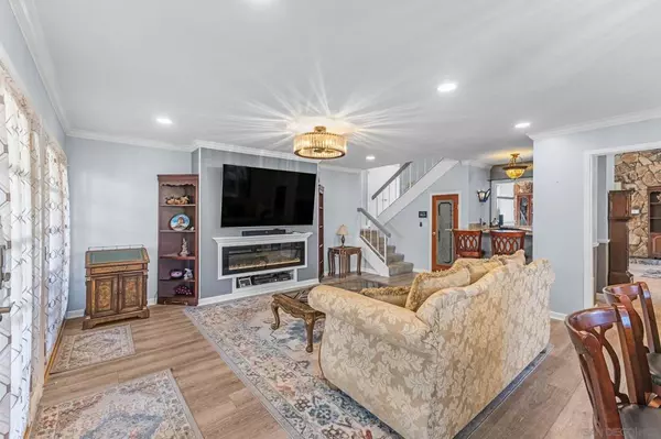 El Cajon, CA 92019,1363 Timberpond Dr