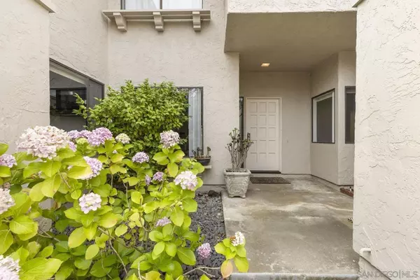 Poway, CA 92064,17727 Valle De Lobo Drive