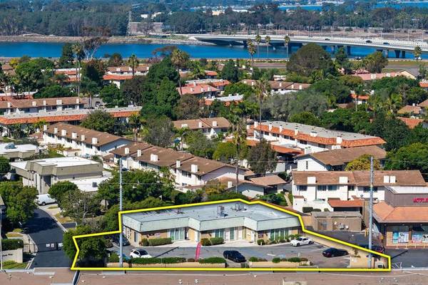 San Diego, CA 92110,4116 W Point Loma Blvd