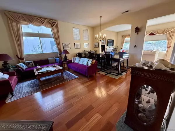 San Diego, CA 92130,5559 Ln